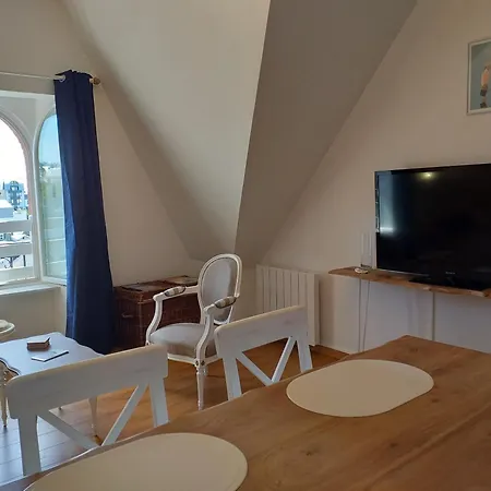 Le Repaire De L'armateur *